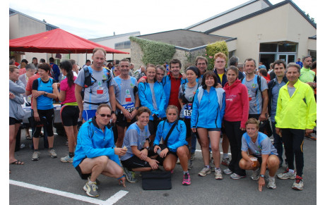 Foulées de St Julien L'Ars (8 et 17 km) 3 podiums dont 2 victoires de catégorie !!